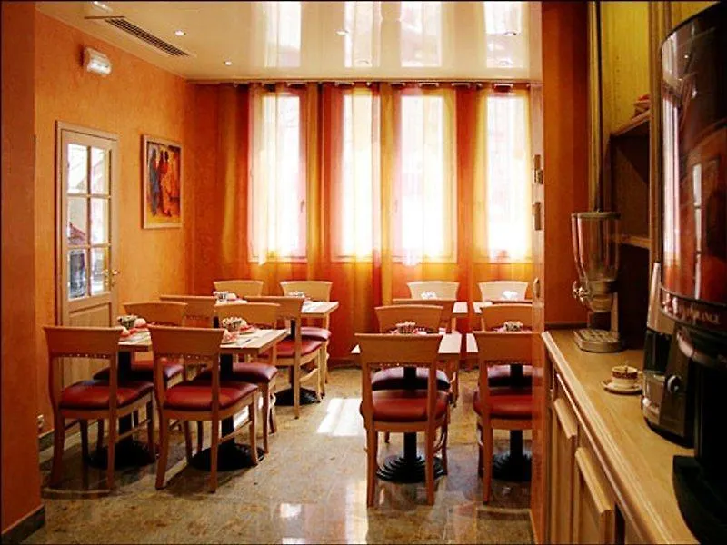 Grand Hotel Dore Paris